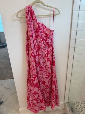 One-Shoulder Pink Floral Midi Dress